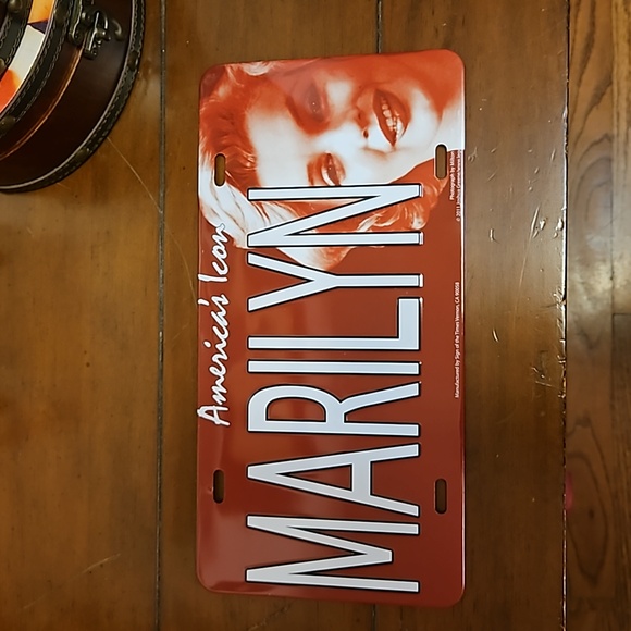 Marilyn Monroe Decor - Picture 6 of 7